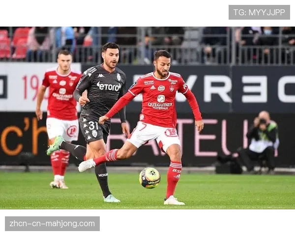 南特1-1战平布雷斯特，裁判误判成赛后焦点